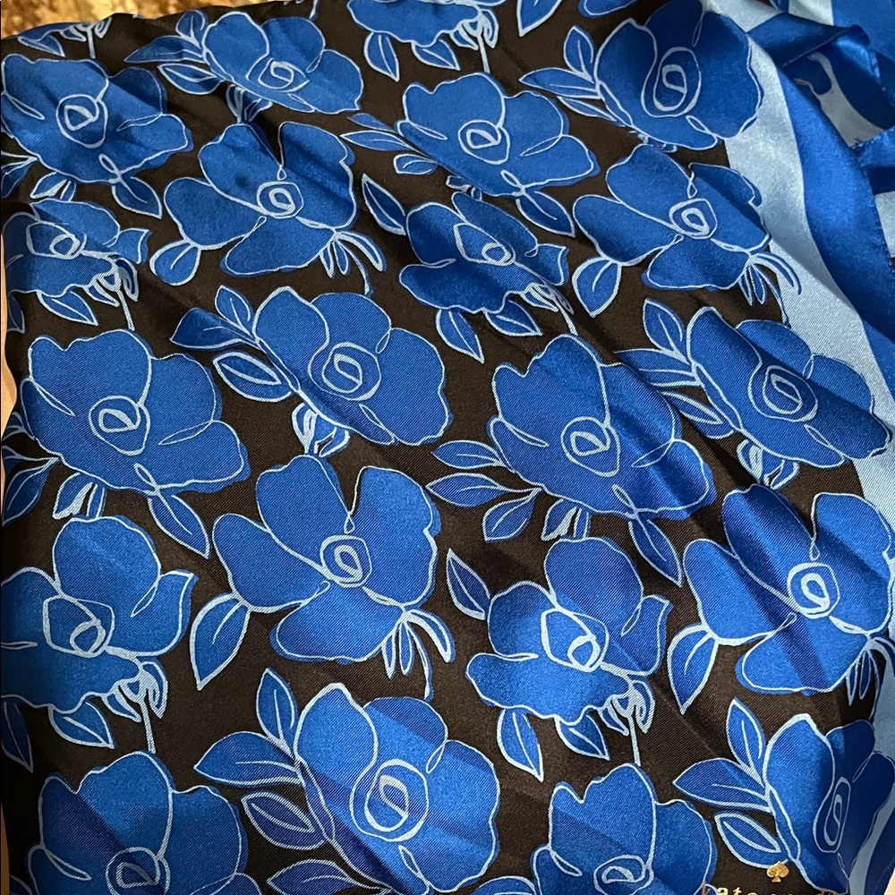 NWT Kate Spade Vibrant Blue Rose Scarf 28”+28” - Picture 6 of 6